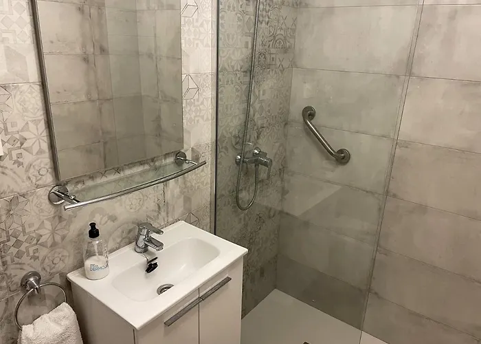 Exceptional 2 Bed A 2 Min Walk To & Close To Boliches Train *