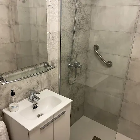 Exceptional 2 Bed A 2 Min Walk To & Close To Boliches Train *