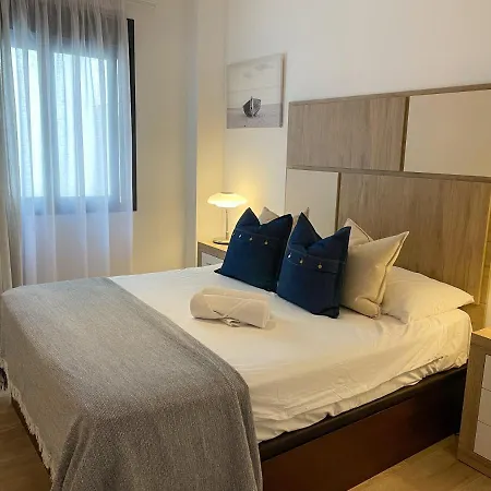 Exceptional 2 Bed A 2 Min Walk To & Close To Boliches Train Apartment Fuengirola
